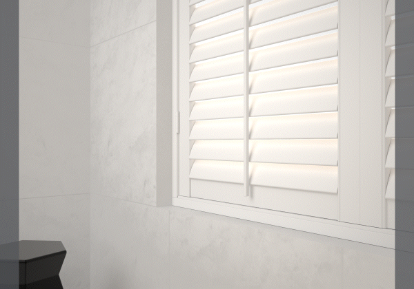 Shutter with and without recess trims